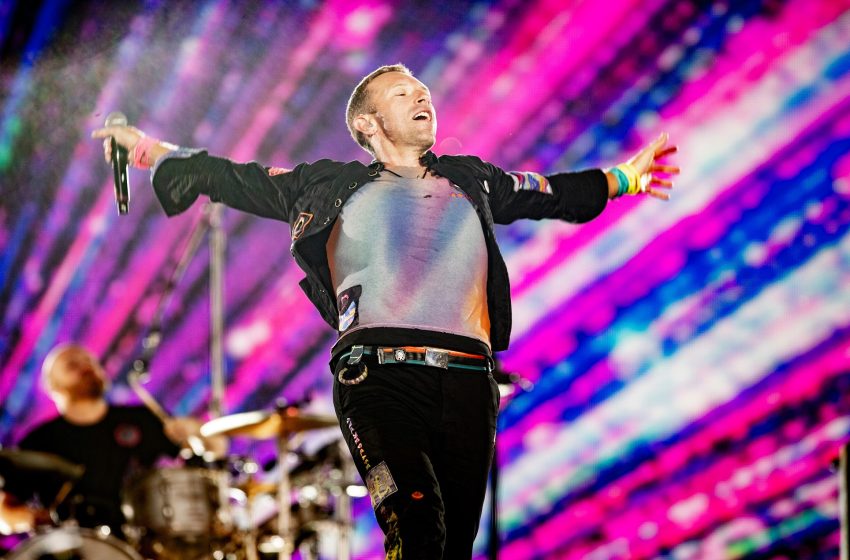  Coldplay Resmi Mau Konser di Jakarta, Yuk Intip Harga Tiketnya!